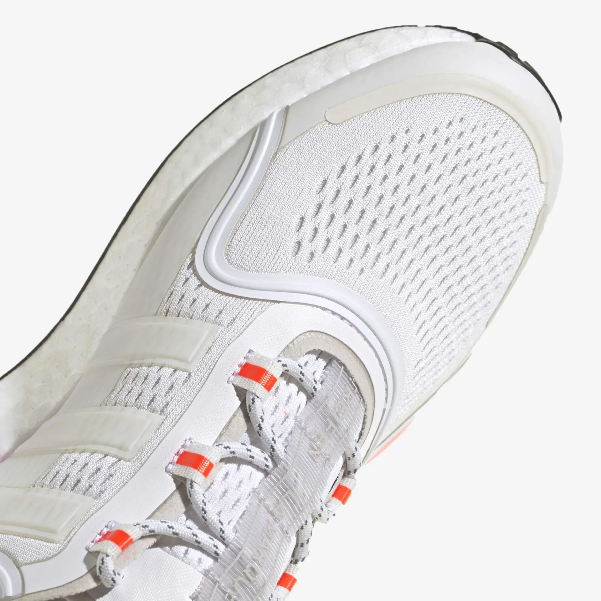 Adidas Originals | NMD_V3  { CLOUD WHITE / CORE BLACK