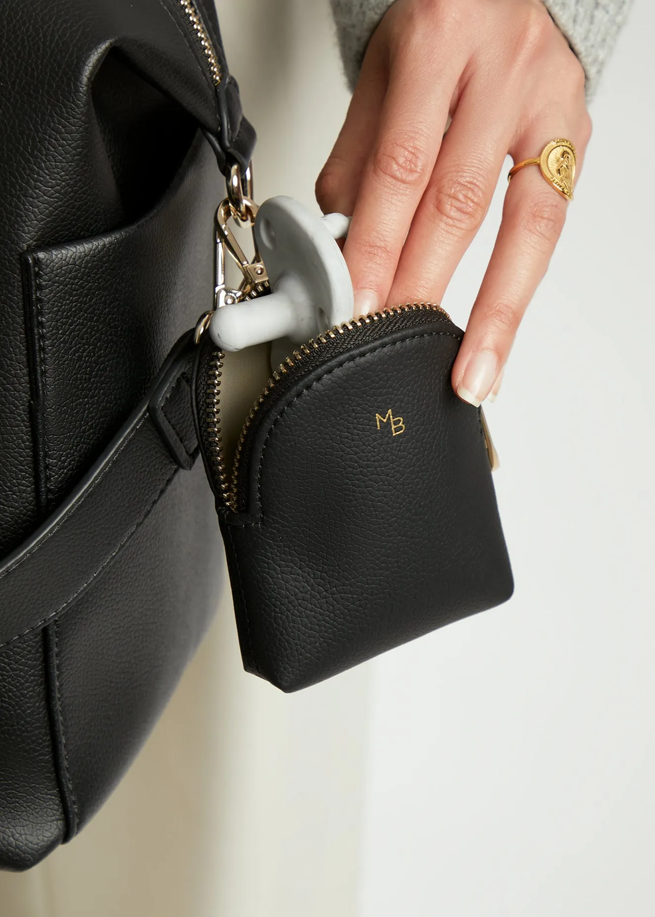 BAIE Clip Pouch (Vegan)