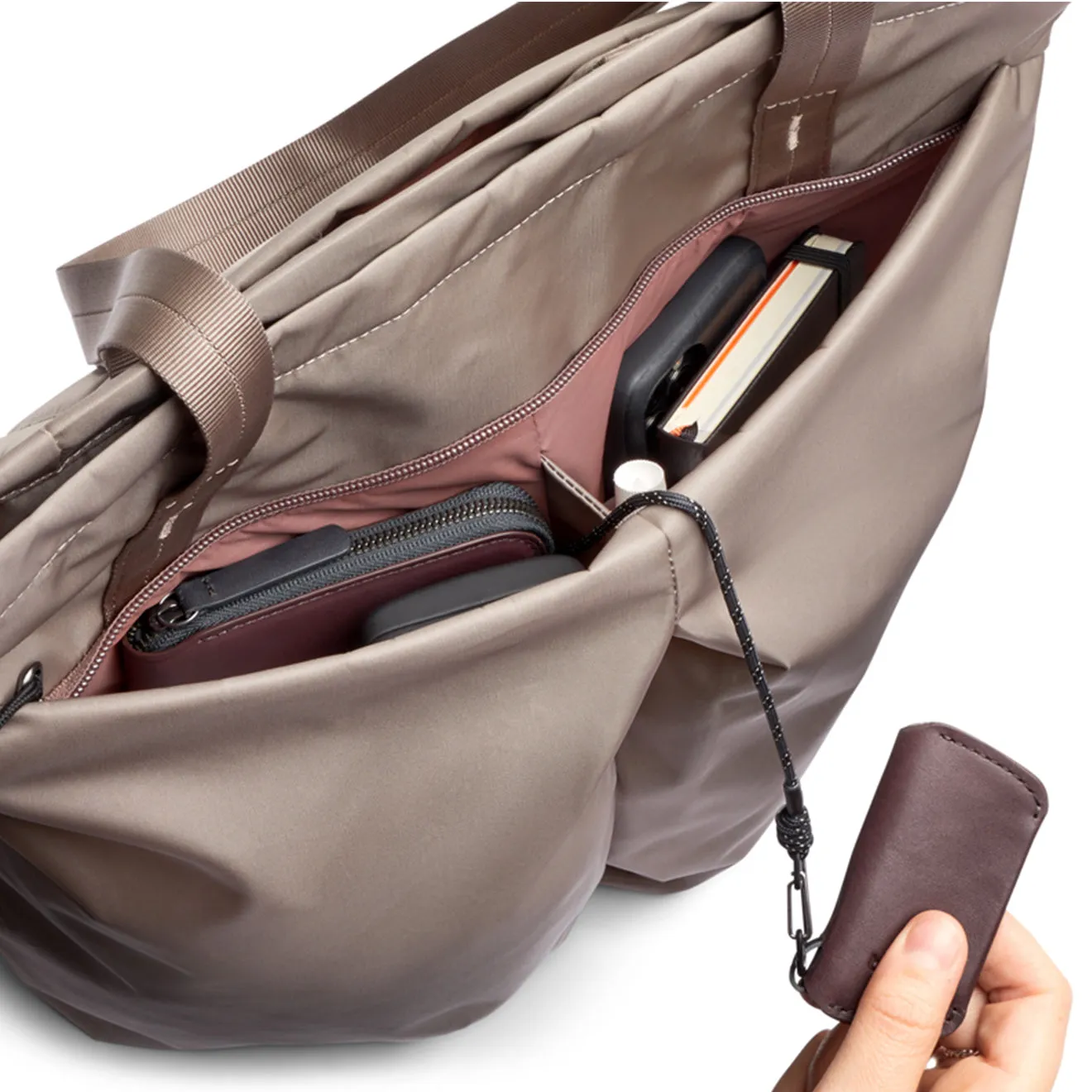 Bellroy Laneway Totepack Fawn
