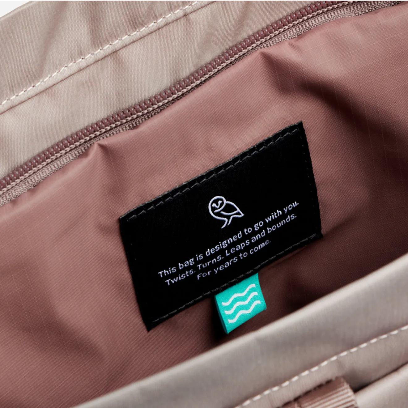 Bellroy Laneway Totepack Fawn