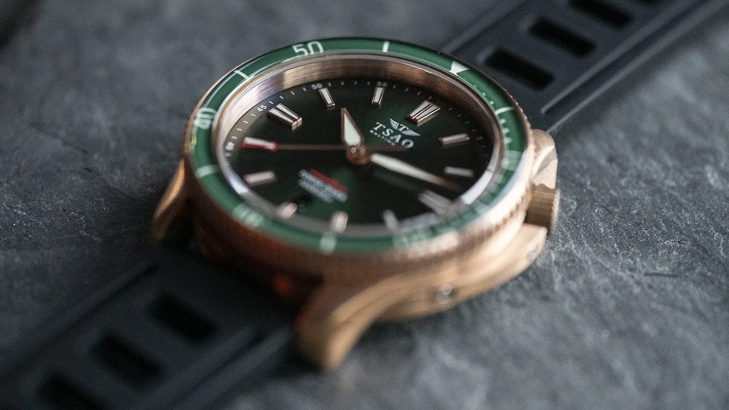 BRONZE TORSK-DIVER - EMERALD GREEN