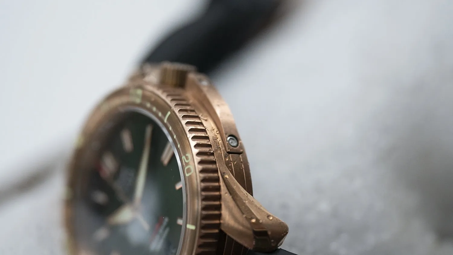 BRONZE TORSK-DIVER - EMERALD GREEN