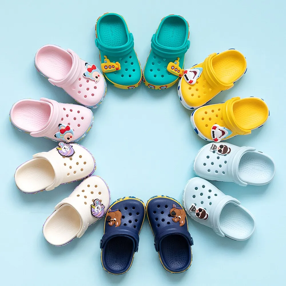 Children Slippers for Boys /Girls Summer Kids Home Sandals Cartoon Shoes Soft Leather Appliques Big Girls Beach Cave Shoes