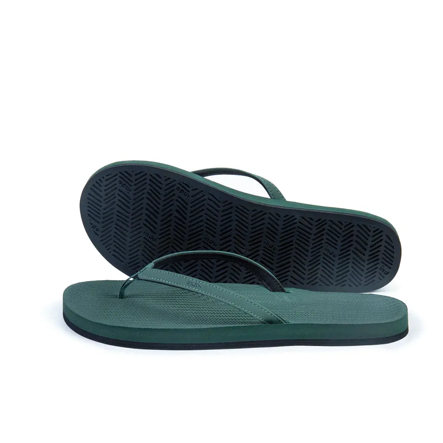 ESSNTLS Womens Thongs - Leaf
