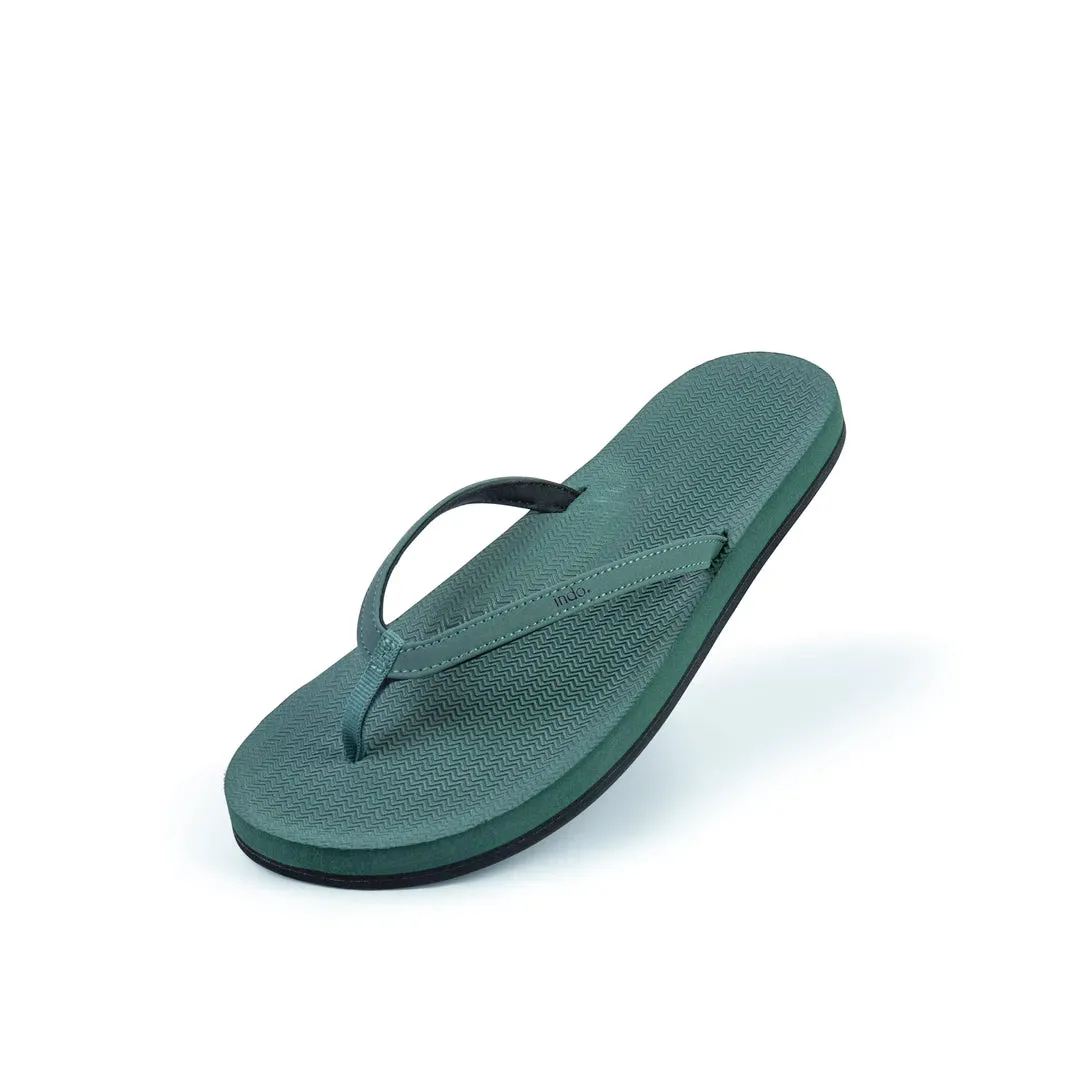 ESSNTLS Womens Thongs - Leaf
