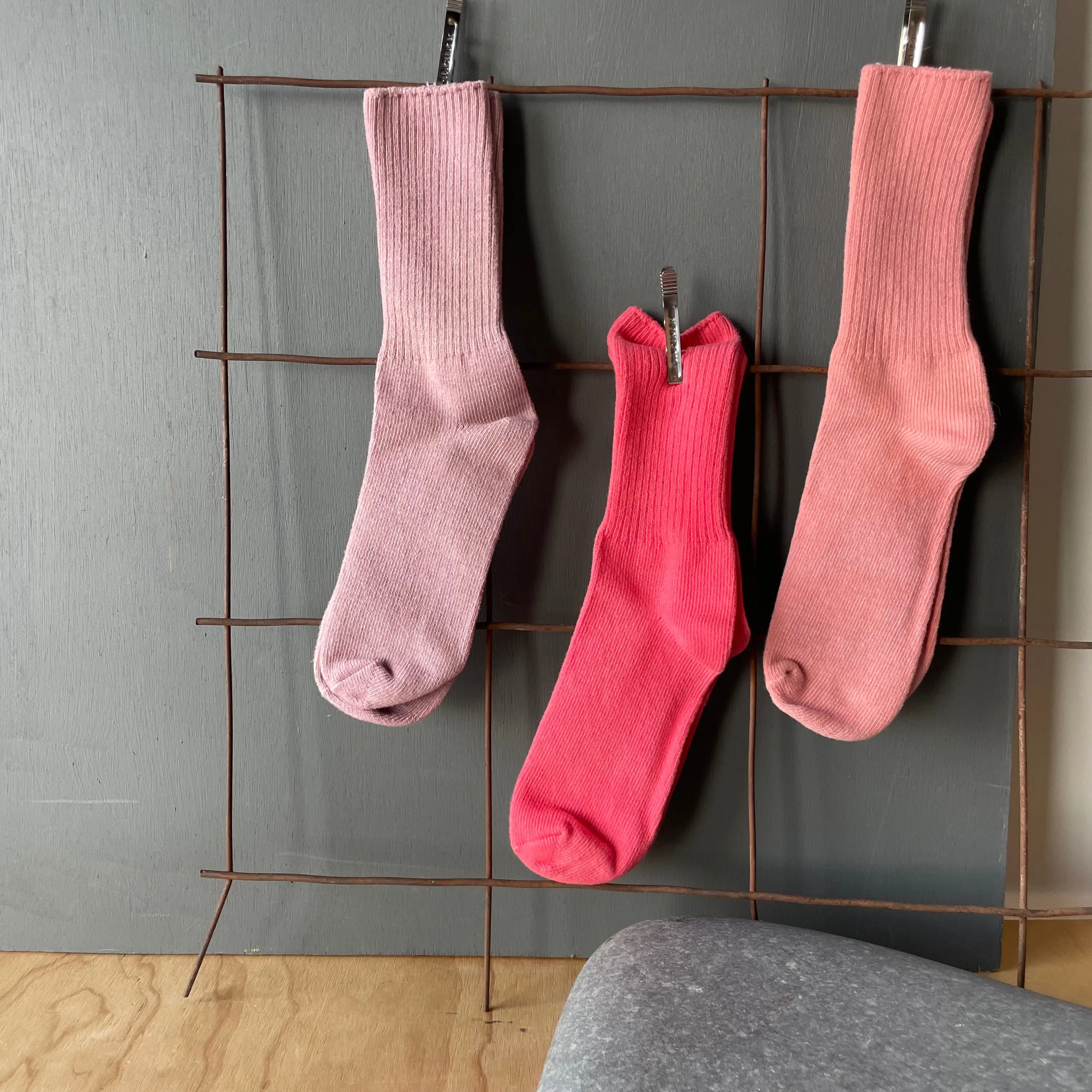 Hand Dyed Cotton Socks in Pink Tones by Scarfshop