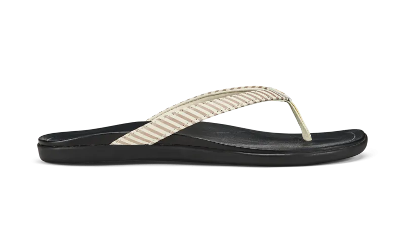 OluKai Womens Ho‘ōpio Beach Sandal