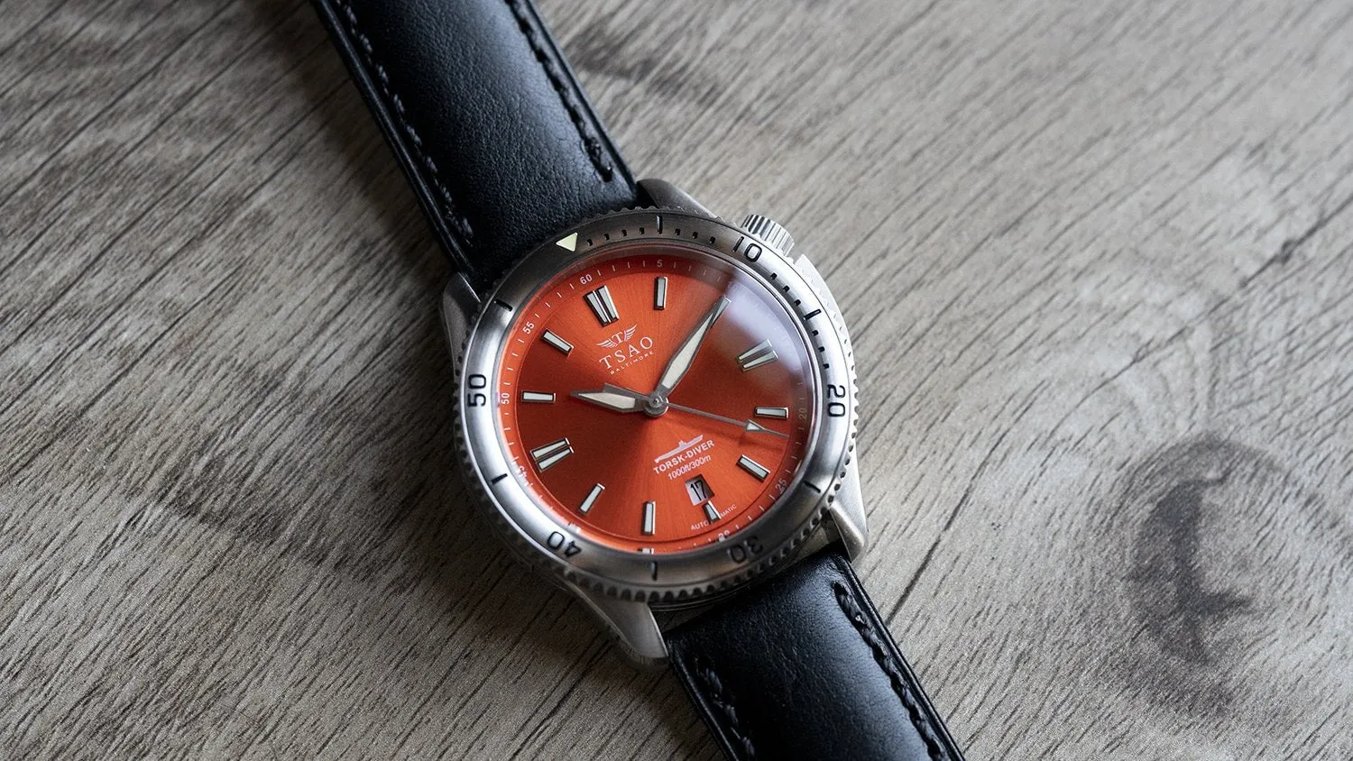 STEEL TORSK-DIVER - CAMDEN ORANGE