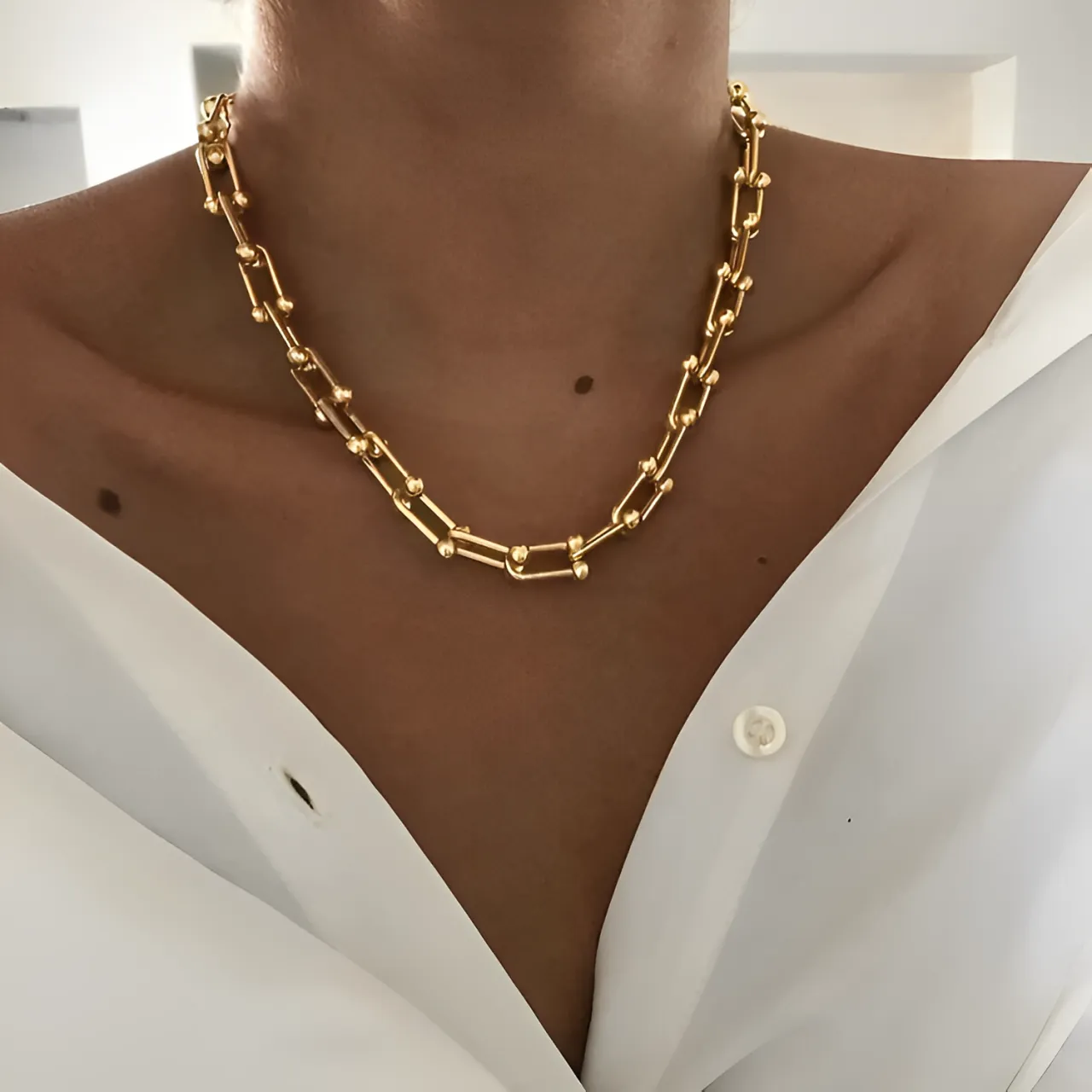 U-Shape Horse Shoe Chain